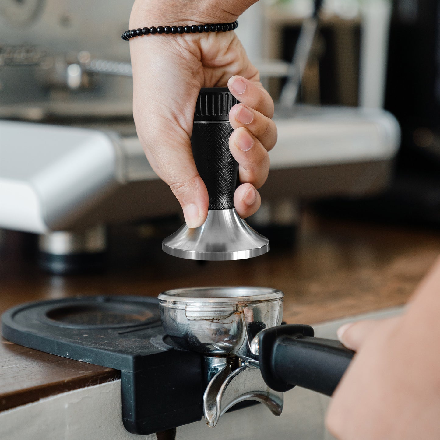 2 in 1 53.3mm Espresso Tamper & WDT Tool, Coffee Tamper with Espresso Stirrer, Convex Curved Base, Stainless Steel, Espresso Presser Tool, Tamper for Breville Espresso Machine (Black)