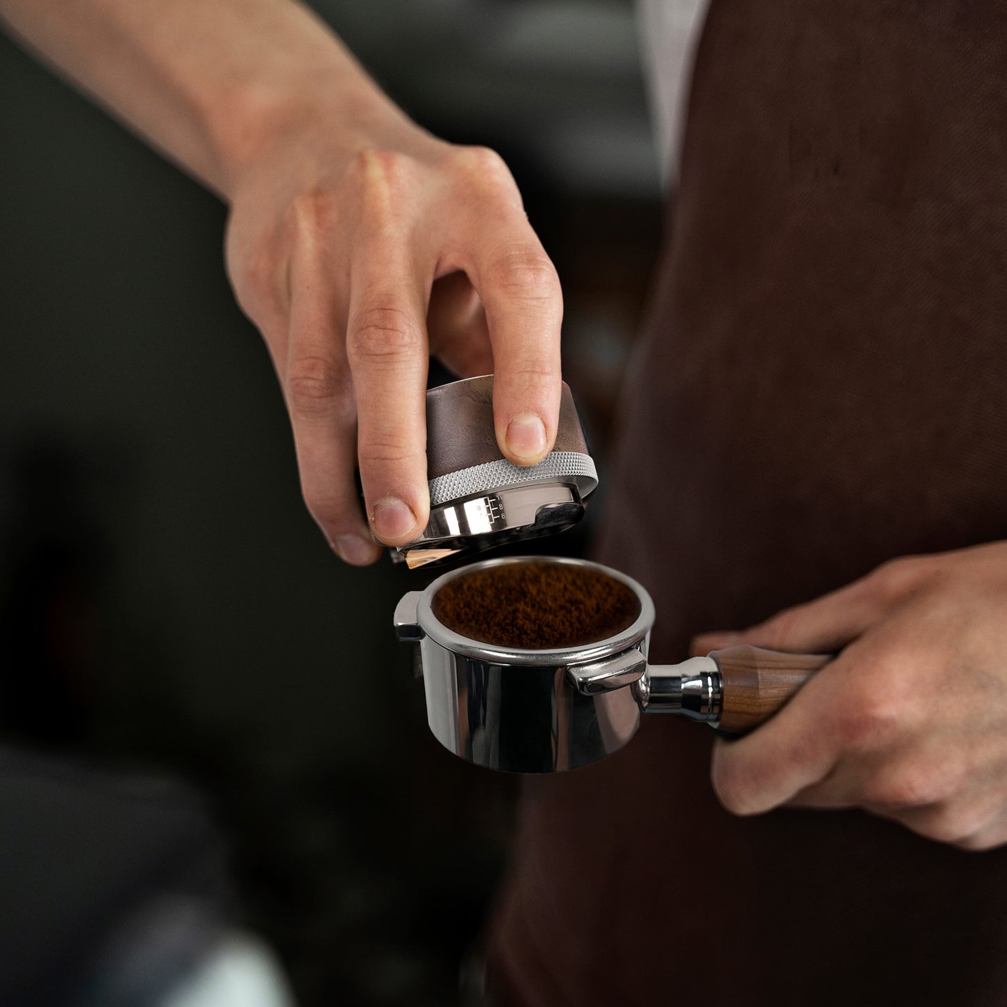 NOTSEK 51mm Coffee Distributor, Walnut Wood Espresso Distributor with Stainless Steel Base, Adjustable Depth Espresso Leveler, Coffee Distribution Tool for 51mm Portafilter